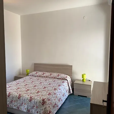 Appartamento Con Terrazza E Discesa Privata In Santa Maria di Castellabate