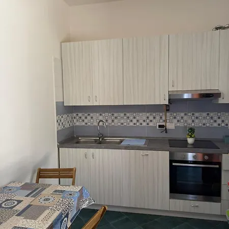 Con Terrazza E Discesa Privata In Santa Maria di Castellabate